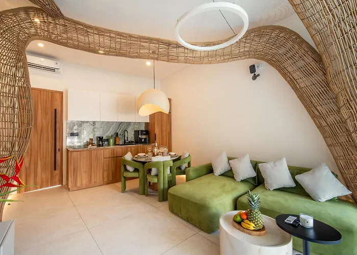 Magic Day 2br With Private Sauna, Jacuzzi, Projector فيلة سمينياك
